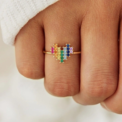 Anillo de compromiso de boda en oro 18K con diseño en forma de corazón lindo y arco iris