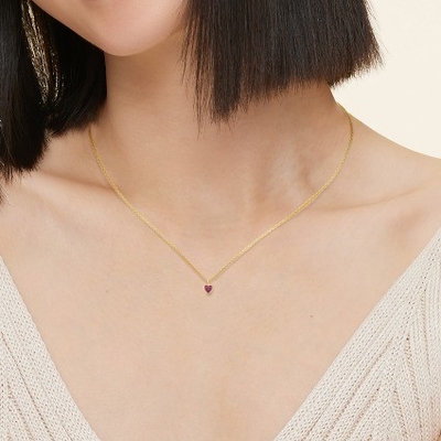 Collar clásico 925 de plata esterlina en forma de corazón de esmeralda