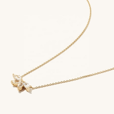 Collar de plata 925 14K de 18 pulgadas con colgante de topacio marqués y diamantes blancos.