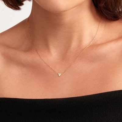 Colgante de zircón de oro de 18K. Cadena de plata trio. Collar de zircón de diamantes cúbicos.