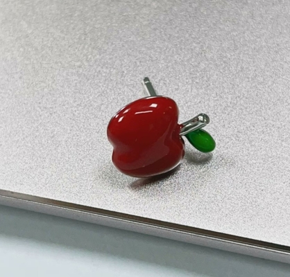 Deliciosos aretes de manzana de esmalte rojo y verde para niñas pequeñas en plata esterlina 925
