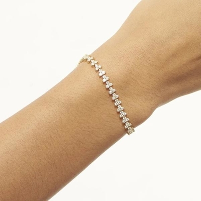 Diseñador 18K Oro 925 Plata Esterlina Flor Encanto Mujeres Pulsera de tenis con ZIRCON