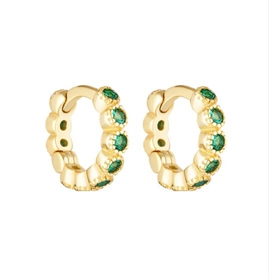 18K Oro Revestido Bebé Esmeralda CZ Huggie Aretes Para Niñas Joyería de Todos los Días