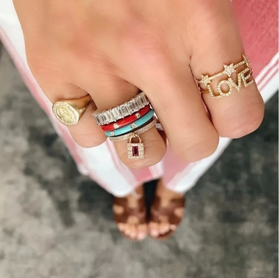 Anillos de declaración de estrellas CZ para mujeres Micro Pave Setting Certificado