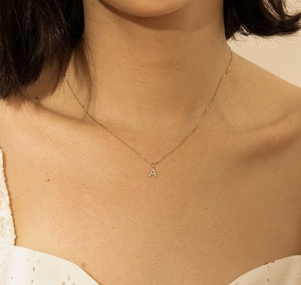 Libre de níquel 925 letra de plata esterlina un collar de diamante encantador encantamiento popular inicial