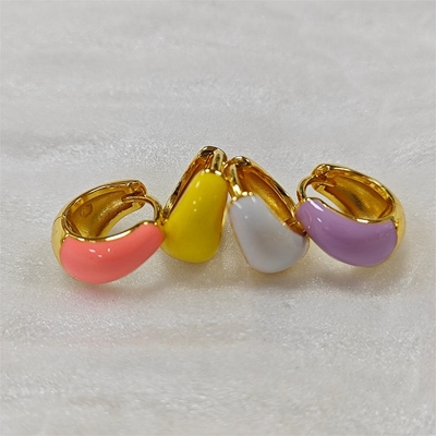 Joyería fina Bold Dome Enamel Huggie 925 Los aretes de plata