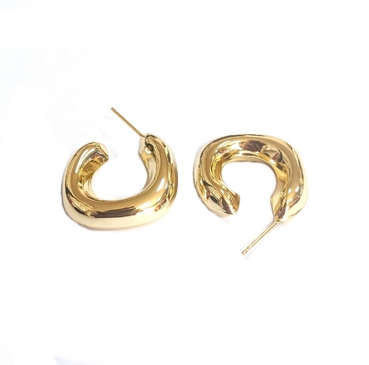 Personalización 18K de oro de bronce aretes de gancho ODM de oro de las damas aretes de gancho