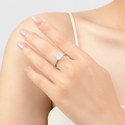 Elegantes anillos de boda hechos a mano, de color blanco, cortado en hielo, cuadrado, de plata esterlina.