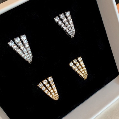 18K Dorado Revestido 925 Plata Esterlina Pave CZ Los aretes de abrazo para mujeres Estilo Clásico