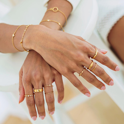 Tendencia de estilo Star Hollow Eternity Band Anillos en 925 de plata Joyas con 18K de oro