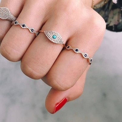 Obtenga las mejores ofertas en anillos de plata esterlina para su negocio