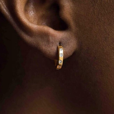 Orescos con estilo 14K Oro Vermeil Estrella Conjunto de Diamante Abrazar Culos para el estilo sin esfuerzo