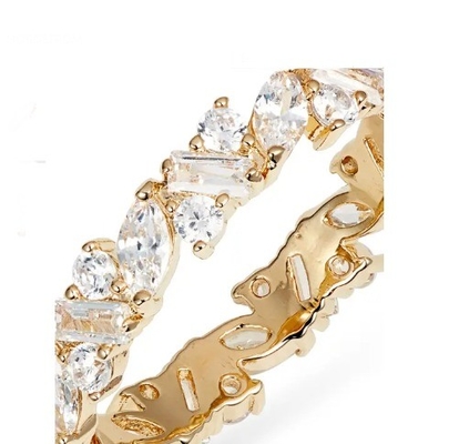 Anillo de la eternidad de zirconia de corte cúbico brasileño perfecto regalo para cualquier ocasión