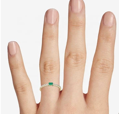 Joyería fina Anillo de plata esterlina 925 con piedras verdes o blancas y dorado de 18K