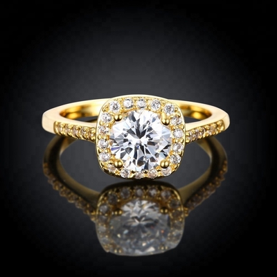 Diamante 18K anillos dorados Tamaño 5 - Tamaño 10 Anillo de compromiso femenino