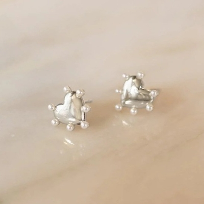 En forma de corazón Perlas de punta de orejas hechas a mano en 925 Sterling Plata 14K Oro para niñas Moda Joyería fina