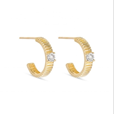 Mujeres Cubicos Zirconia Diamante Zócalo Aretes de latón Redondo Corte Brillante