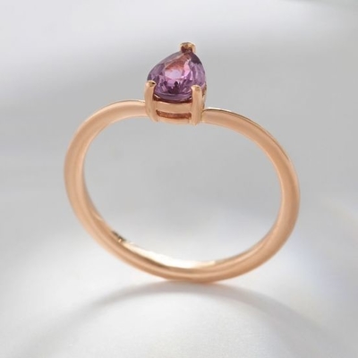 Oro rosa Revestido 925 Plata Esterlina Perra Cortada Violeta Zafiro Anillo Curvo Apilable