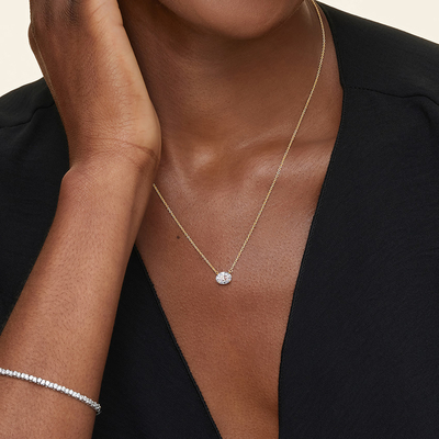 Corte ovalado 5A Circonia cúbica blanca colgante de piedra preciosa brillante collares para mujeres joyas clásicas
