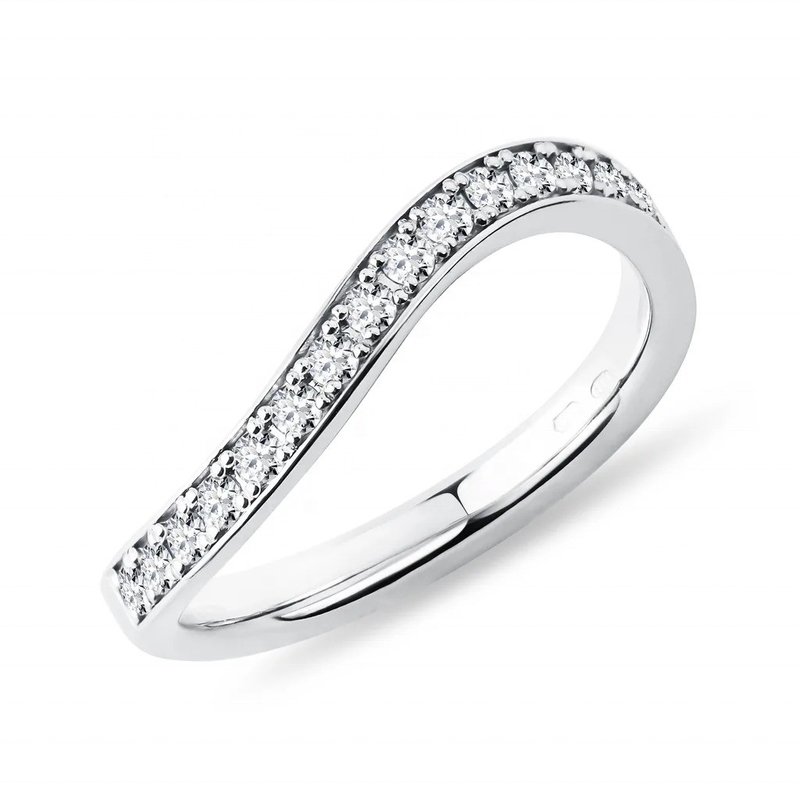 925 Plata Esterlina Oro Blanco Diamante CZ Anillo de onda para mujeres Joyería fina OEM / ODM