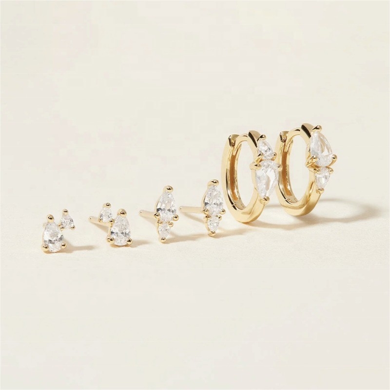 Moderno 18K Oro Revestido Circón Cubico Blanco 925 Plata Esterlina Stud & Huggies Set Ahorros