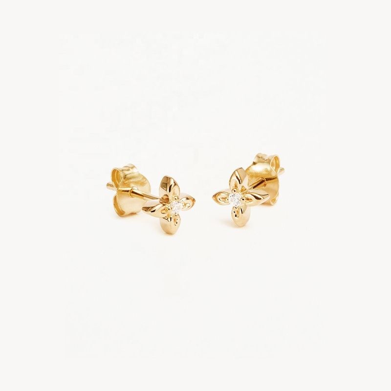 Pendientes de botón de plata de ley 925 con diseño de flor, tamaño pequeño para uso diario