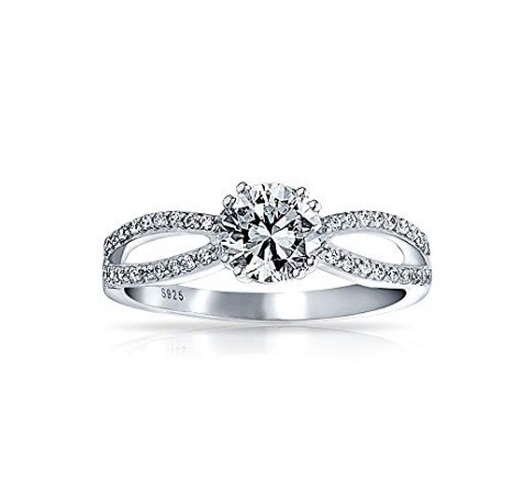 925 Anillo de plata esterlina Micron Pave Blanco Dorado Revestido para Mujeres Casamiento Pareja de compromiso