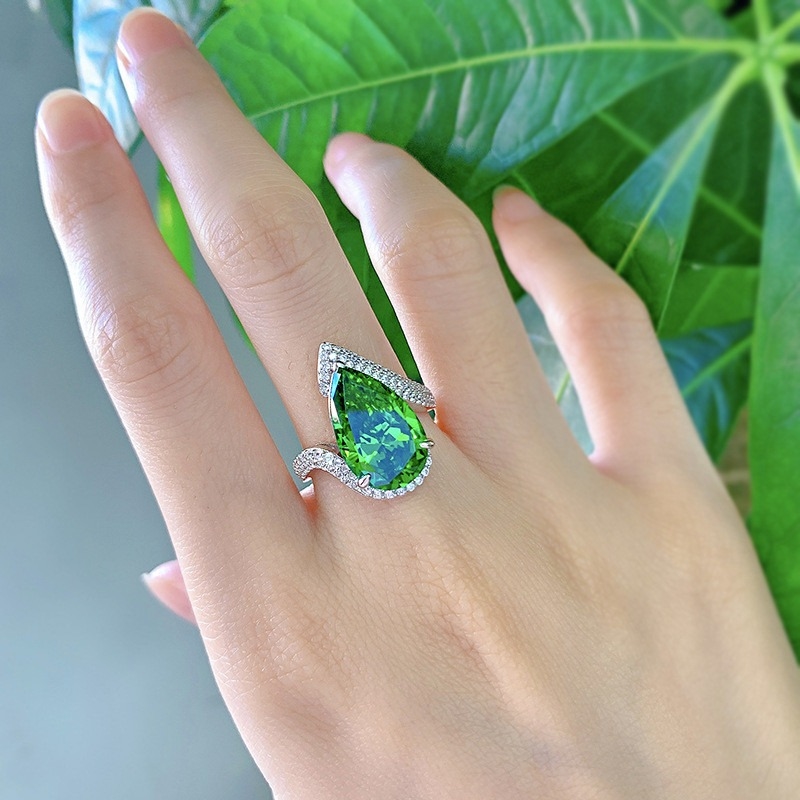 Lujo Esmeralda CZ Anillos de diamante Real 925 Plata Esterlina Joyería hecha a mano para mujeres