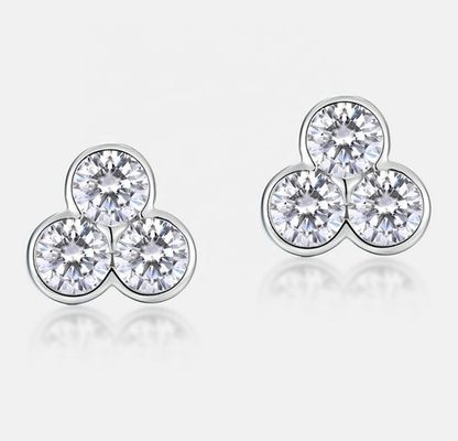 S925 Los pendientes de plata de tres piedras con recubrimiento de rodio para mujeres y niñas Joyas finas