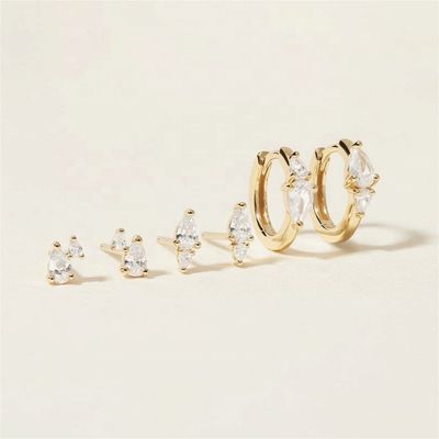 Moderno 18K Oro Revestido Circón Cubico Blanco 925 Plata Esterlina Stud & Huggies Set Ahorros
