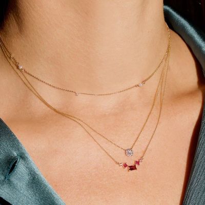 Collar de diamantes CZ en forma de disco en forma de oro de 18K para niñas en estilo clásico