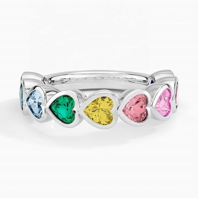 18K Oro En Forma de Corazón Rainbow Bezel Anillo para el Día de San Valentín Regalo de Joyería de Moda