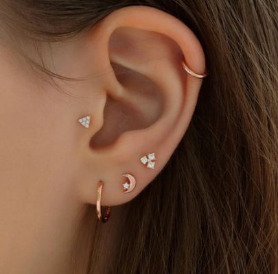 925 de plata esterlina CZ Luna piercing oreja con cerradura trasera de tornillo de bola