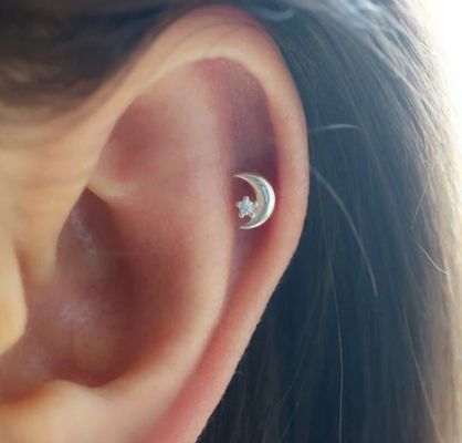 925 de plata esterlina CZ Luna piercing oreja con cerradura trasera de tornillo de bola