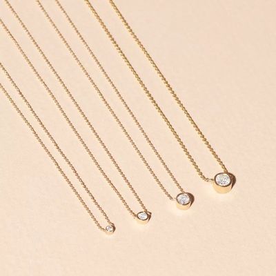Simple 925 Solitario de plata esterlina Diamante CZ collar en 7mm/10mm/15mm Tamaños de piedra