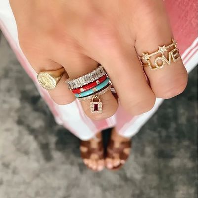 Anillos de declaración de estrellas CZ para mujeres Micro Pave Setting Certificado