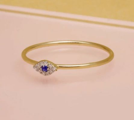 Anillo Mini Pave de estilo clásico con ojo de diamante y zafiro azul en plata esterlina 925
