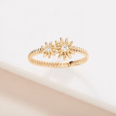 Moda Oro Revestido 925 Plata Esterlina Daisy CZ Anillo Accesorio de Elegancia Femenina