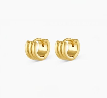 Mujeres de la moda de acero inoxidable Huggie aretes polacos 18K dorados aros