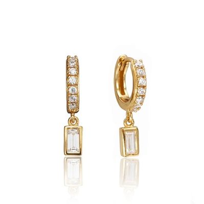 Los pendientes de oro 925 de plata para el aniversario, el compromiso.
