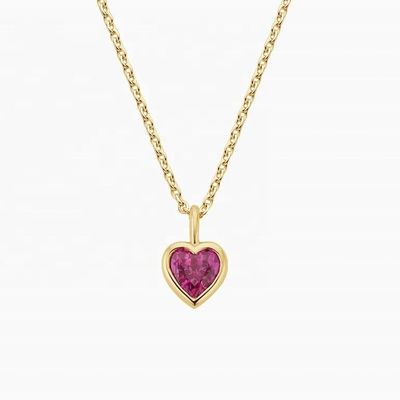 Collar clásico 925 de plata esterlina en forma de corazón de esmeralda